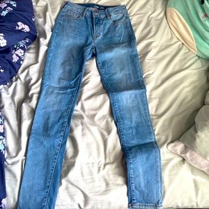 Old Navy Rockstar Super Skinny Built-in Sculpt Jeans